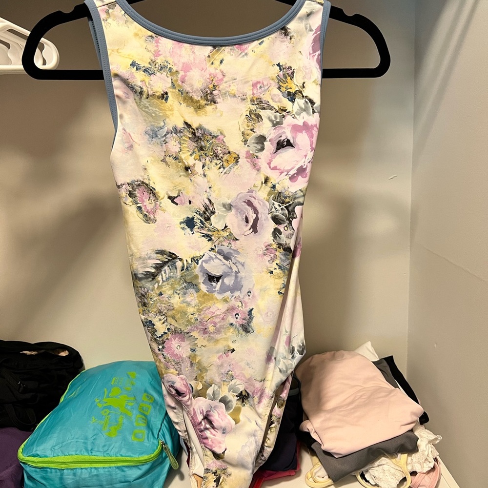 Élève Dancwear Louise April Showers Leotard Size Small